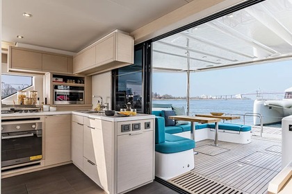 Verhuur Catamaran Lagoon Lagoon 55 Trapani