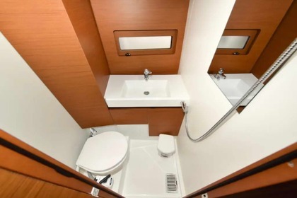 Hyra båt Segelbåt  Sun Loft 47 (7 cab.) Tivat