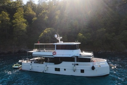 Verhuur Motorjacht Custom built trawler with capacity of 8 people 2021 model Motor yacht Fethiye
