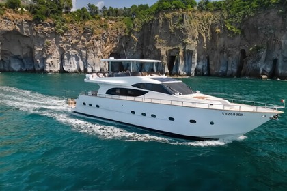 Hyra båt Yacht Benetti 24m Salerno