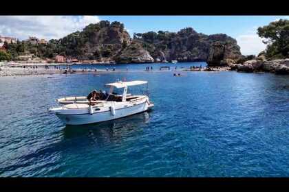 Hire Motorboat Del circeo Gozzo siciliano Taormina