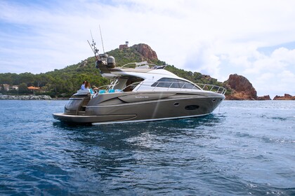 Charter Motorboat Riva 56 sportriva Saint-Tropez