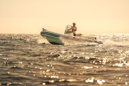 Miete RIB Capelli Capelli Tempest 600 Maó