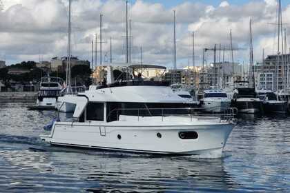 Hire Motorboat Beneteau Swift Trawler 47 Saint Julian's