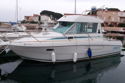 Location Bateau à moteur Jeanneau Merry fisher 800 Saint-Cyprien