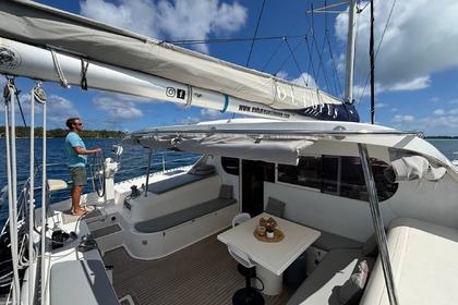 Charter Catamaran Nautitech 47 Bora Bora