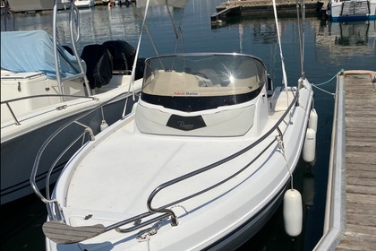 Location Bateau à moteur RANIERI Shadow 19 avec 80 CV Honda Le Grau-du-Roi
