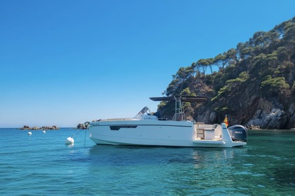 Location Bateau à moteur Nuva Yachts M8 Cabin Palamós