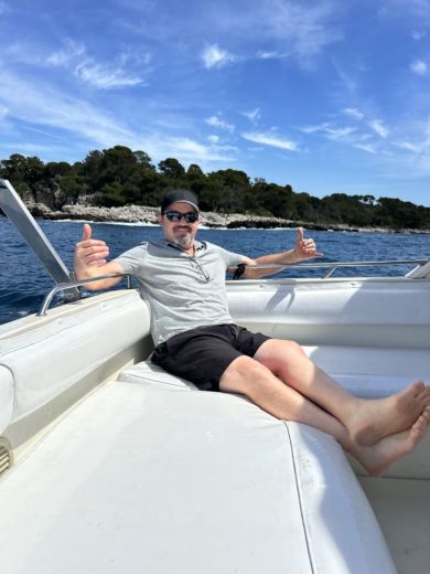 Cannes Motorboat FAIRLINE TARGA 33 alt tag text