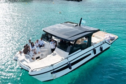 Charter Motorboat Tesoro T41 Power Cat Glyfada