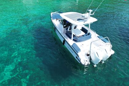 Hire Motorboat Axopar 29 ST Saint Martin