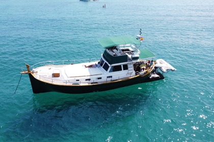 Charter Motorboat Menorquin Menorquín Yacht 150 Mahón