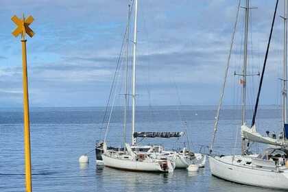 Rental Sailboat Bénéteau Class 8 Lorient