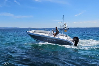 Charter Motorboat Syrus 190 Portals Nous