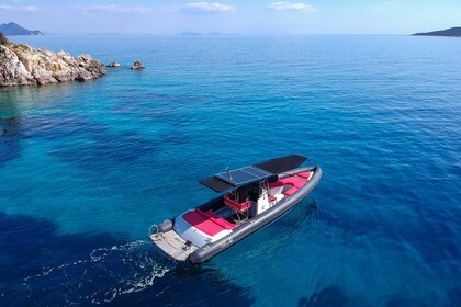 Charter Motorboat Unlimited RIBs Unlimited 32 Ithaca