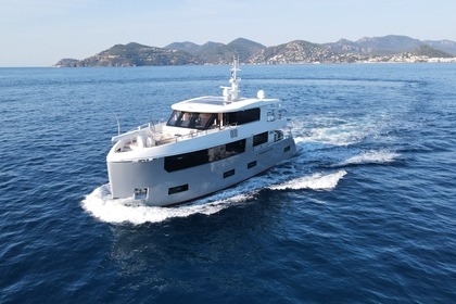 Noleggio Yacht a motore Aegean Custom Olbia