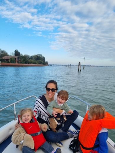 Veneza Motorboat Private boat tour Venice Colibrí alt tag text