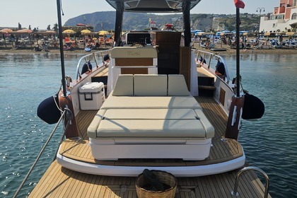 Charter Boat without licence  Mimi Libeccio 9.5 WA Ischia