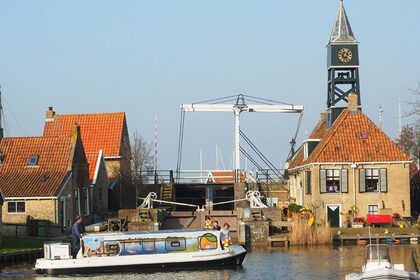 Verhuur Woonboot Besla Hybride Boot De Hindeloopen Sneek