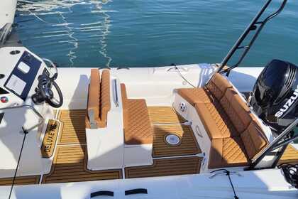 Rental Motorboat Viga Deluxe 760 Marina Medulin