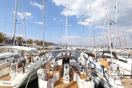 Charter Sailboat Bavaria Yachtbau Bavaria Cruiser 33 Murter
