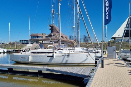 Location Voilier Jeanneau Sun Odyssey 379 La Trinité-sur-Mer