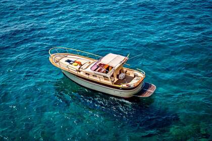 Location Bateau à moteur FRATELLI APREA Sorrento 32 Positano