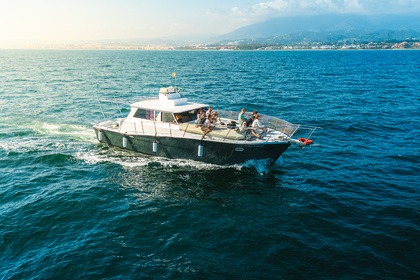 Hire Motorboat Viking 40 Estepona