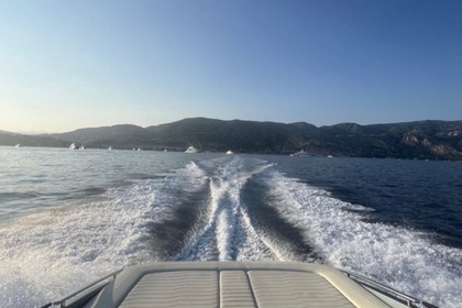 Location Bateau à moteur Cranchi E26 Beaulieu-sur-Mer