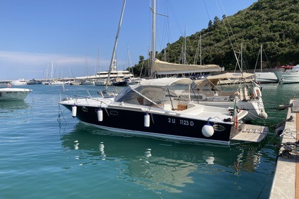 Charter Motorboat Magnum Marine Magnum 38 Porto Ercole