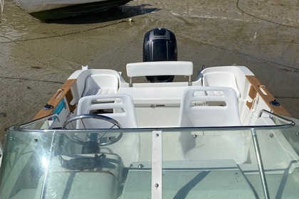 Location Bateau à moteur Jeanneau CAP CAMARAT avec Carburant Erquy