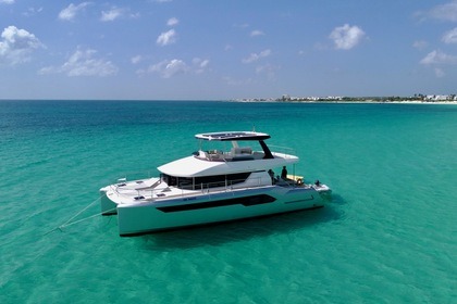 Rental Motorboat Robertson & Caine leopard 53 Saint Martin