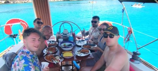 Rodos Sailboat Beneteau Oceanis 321 alt tag text