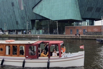 Rental Motorboat Luxe Salonboot 1910 Amsterdam