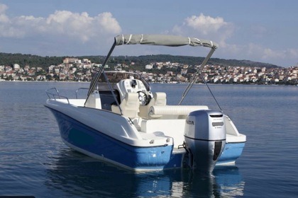 Charter Motorboat JEANNEAU CAP CAMARAT 635 Okrug Gornji