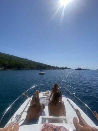 Herceg Novi Motorboat Custom Leut nava alt tag text