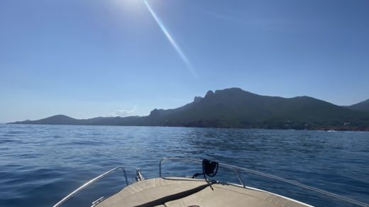 Mandelieu-La Napoule Motorboat Pacific Craft Sun cruiser 630 alt tag text