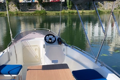 Location Bateau sans permis  électrique 6 places 2h ou + Melun