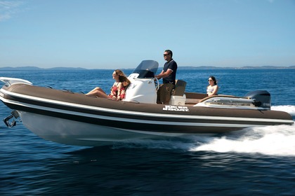 Charter RIB JOKERBOAT Clubman 24 Saint-Tropez
