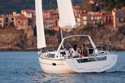 Miete Segelboot Beneteau Oceanis 41 Valencia