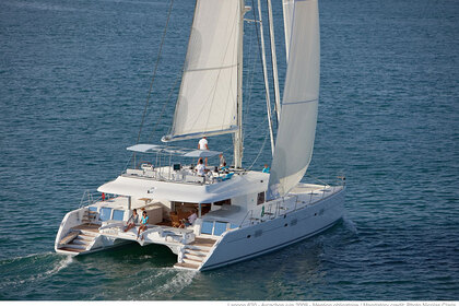 Miete Katamaran Lagoon-Bénéteau Lagoon 620 - 6 + 2 cab. Alimos