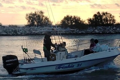 Aluguel Lancha Polyform Triakis 21 Open T top Porto Tolle