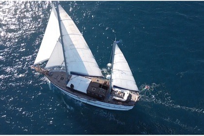 Charter Sailboat MPI SERVICE  (UK) L.T.D.  Regno unito Custom Trapani