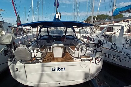 Miete Segelboot Bénéteau Oceanis 40.1 Procida