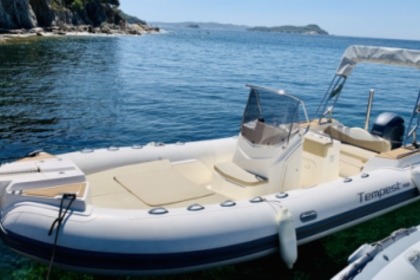 Hyra båt RIB-båt Capelli Capelli Tempest 700 Hyères