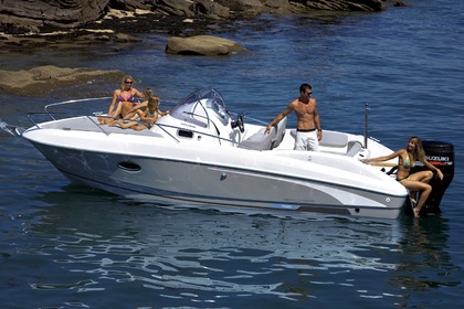 Rental Motorboat Beneteau Flyer 7.5 RUBIS Saint-Raphaël