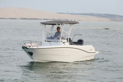 Location Bateau à moteur Jeanneau Cap Camarat 6.5 CC Série 3 Arcachon
