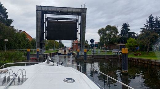 Mecklenburgische Seenplatte Houseboat Locaboat Pénichette 935 W alt tag text