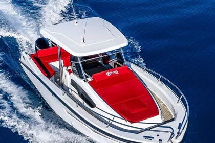 Charter Motorboat Pixis 30 Terracina