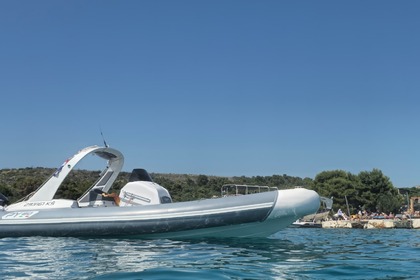 Hyra båt RIB-båt Panamera Yacht PY80 Trogir